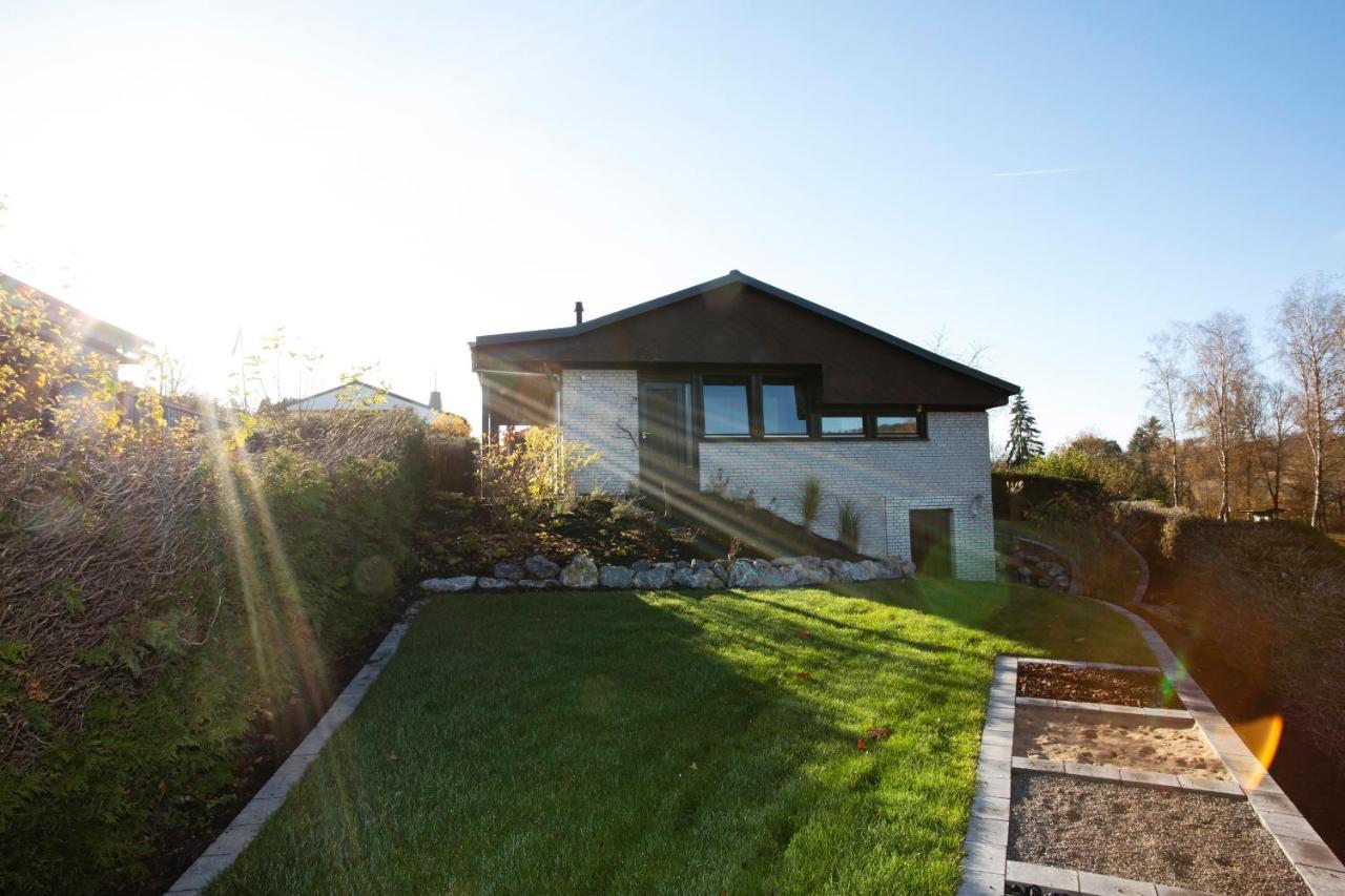 Charmantes Haus Am Hennesee 梅舍德 外观 照片