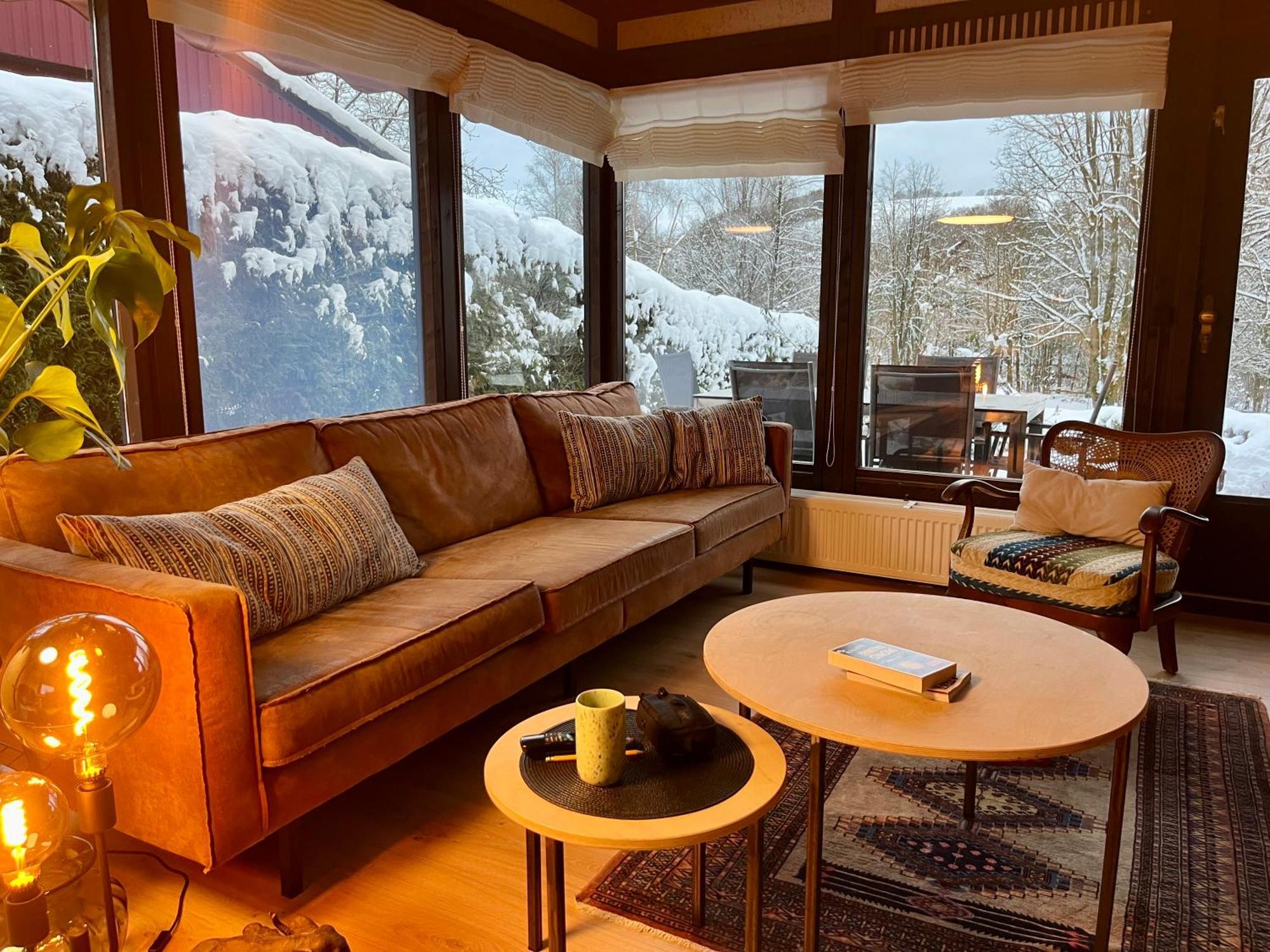 Charmantes Haus Am Hennesee 梅舍德 外观 照片